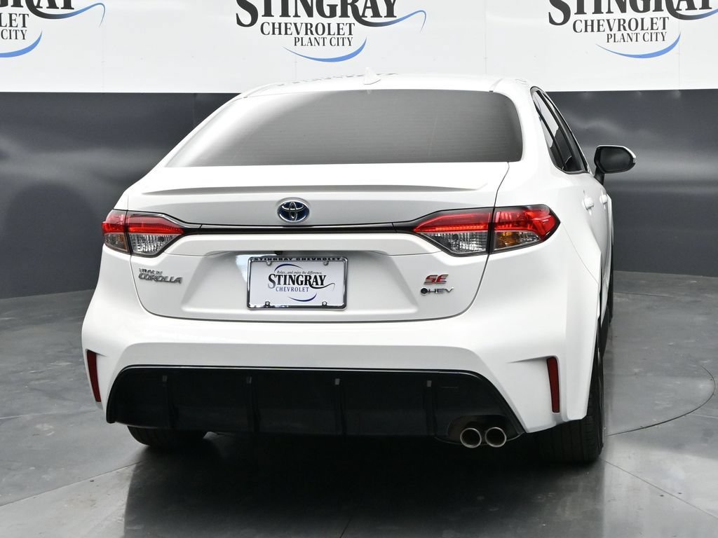 Used 2025 Toyota Corolla SE FWD image 6