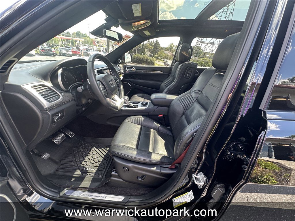 Used 2018 Jeep Grand Cherokee Trackhawk image 3