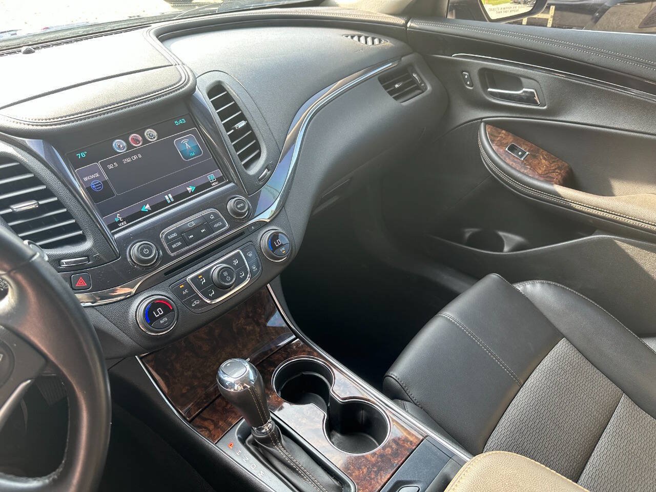 Used 2014 Chevrolet Impala LT w/ Convenience Package FWD image 24