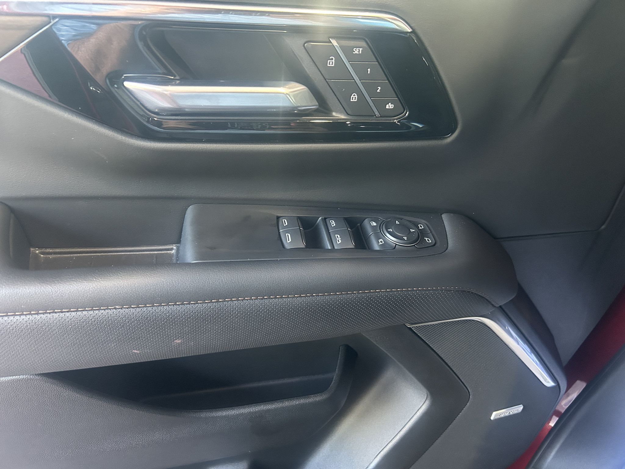 Used 2026 Chevrolet Tahoe High Country RWD image 31