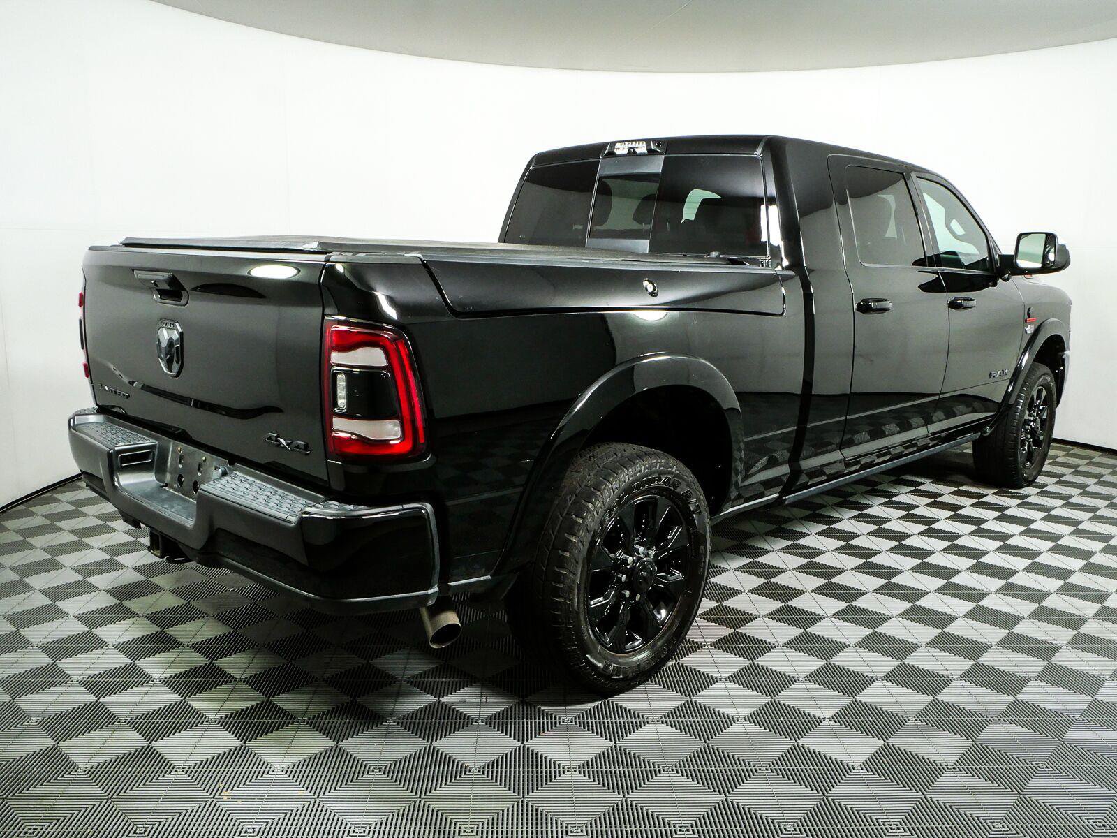 Used 2021 RAM 3500 Limited AWD/4WD image 28