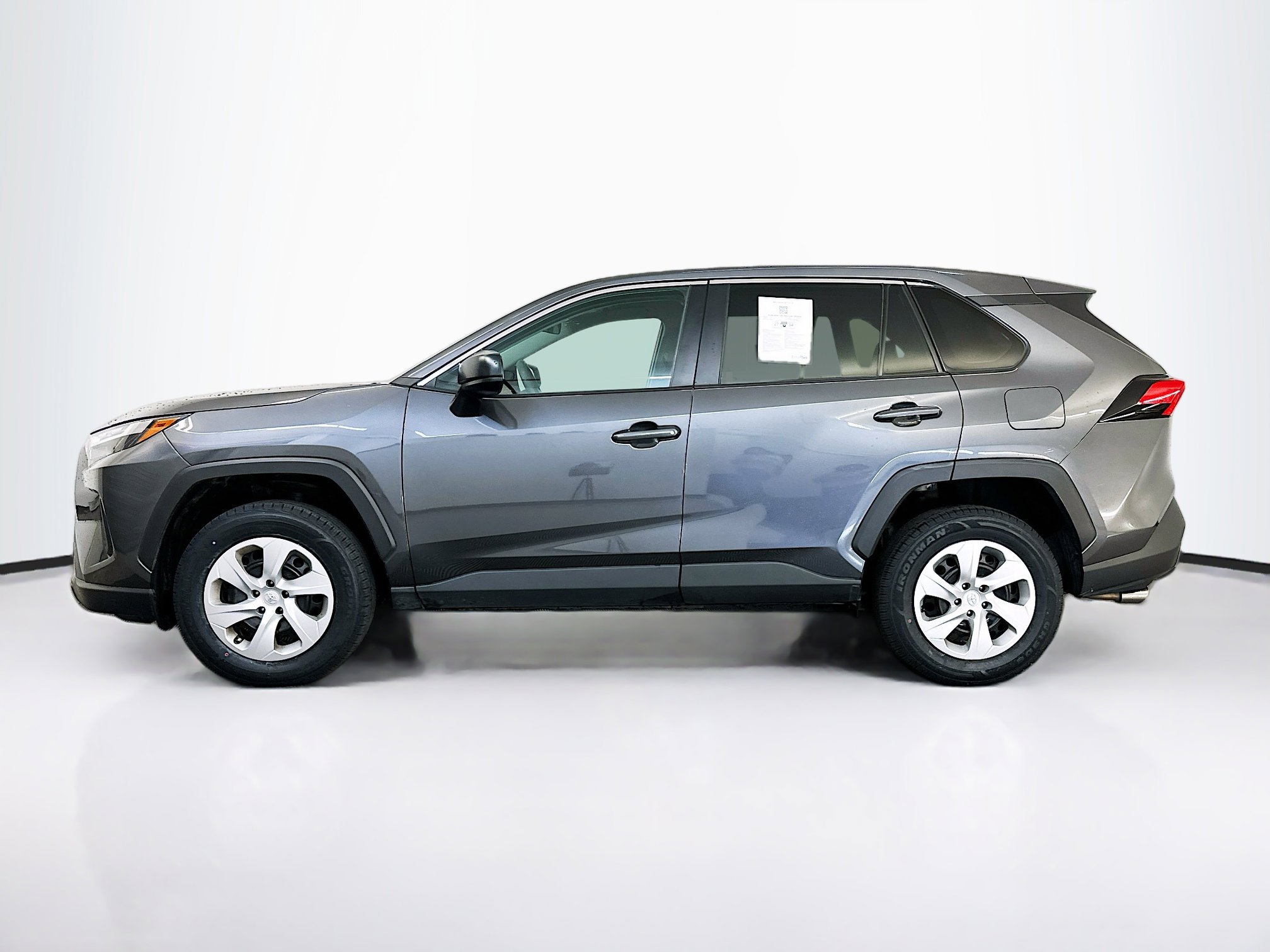 Used 2024 Toyota RAV4 LE image 4