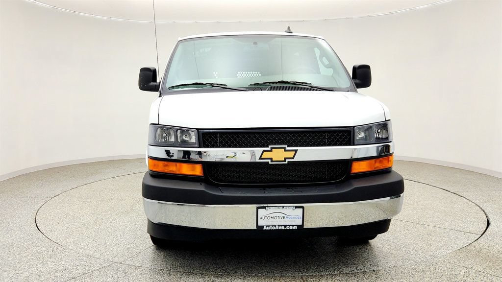 Used 2025 Chevrolet Express 2500 w/ Driver Convenience Package RWD image 2