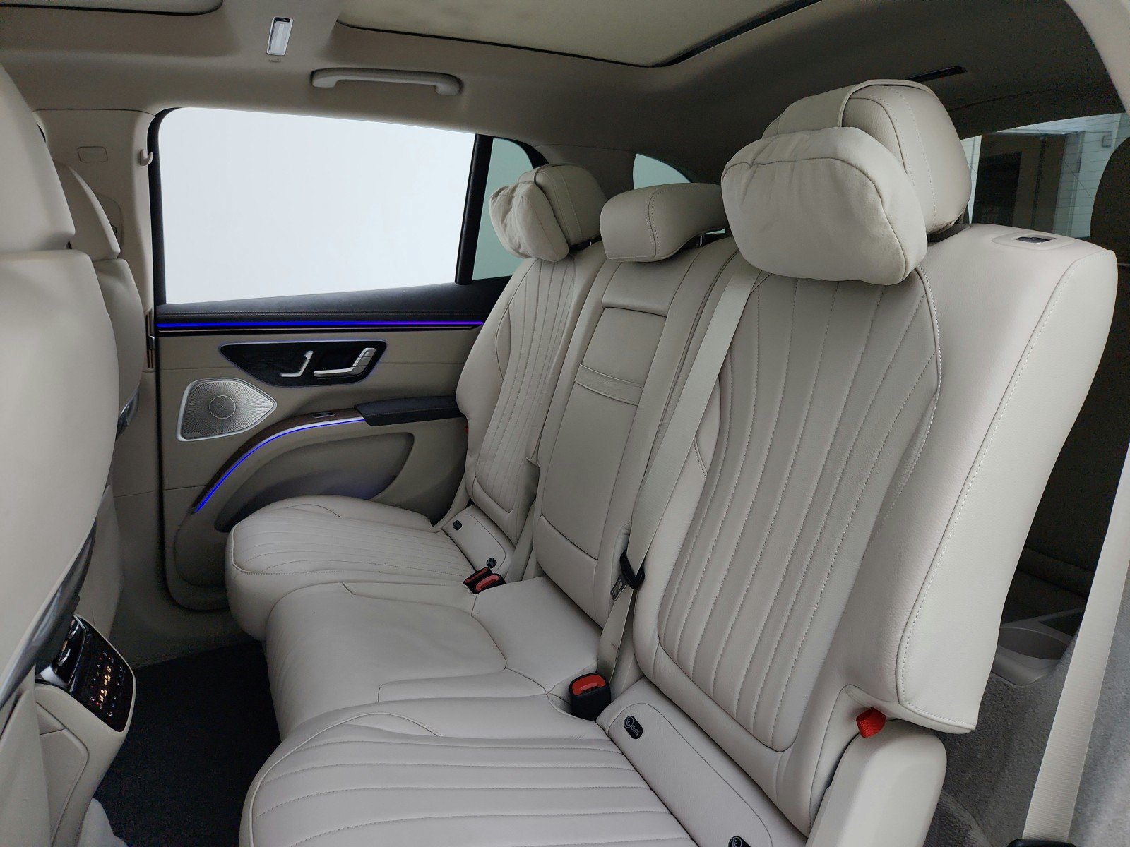 Certified 2024 Mercedes-Benz EQS 450+ SUV image 27