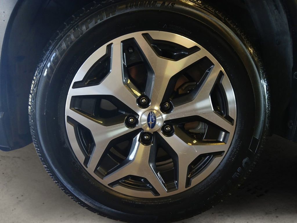 Used 2021 Subaru Forester Premium image 14