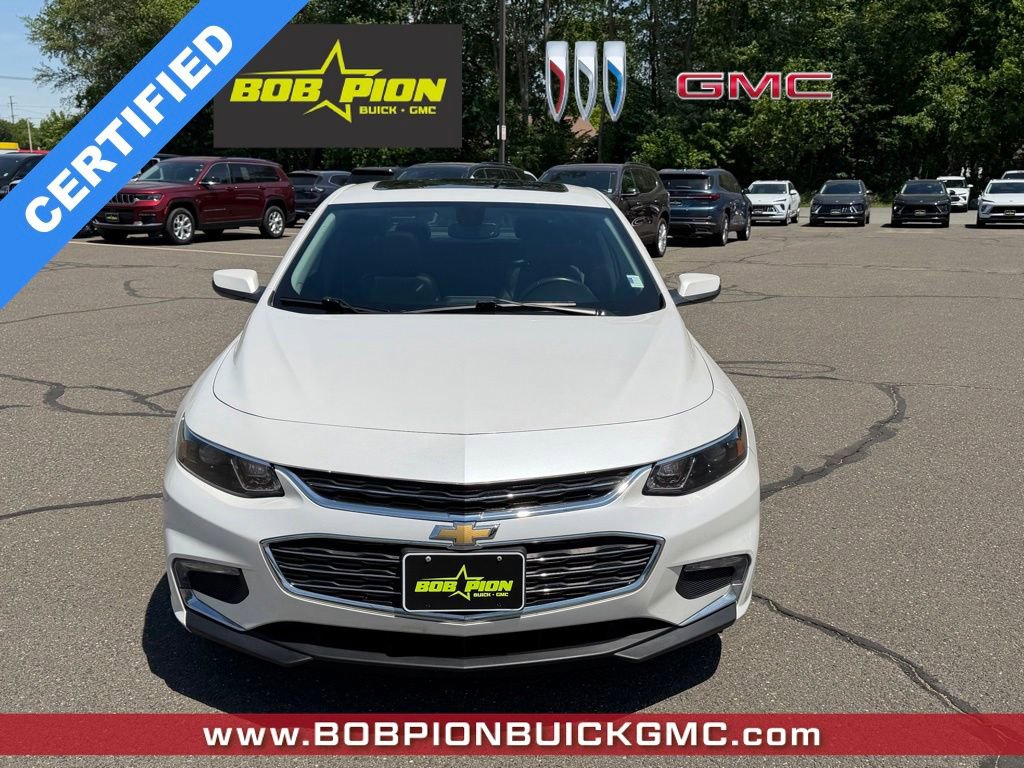 Used 2018 Chevrolet Malibu LT w/ Leather Package FWD image 6