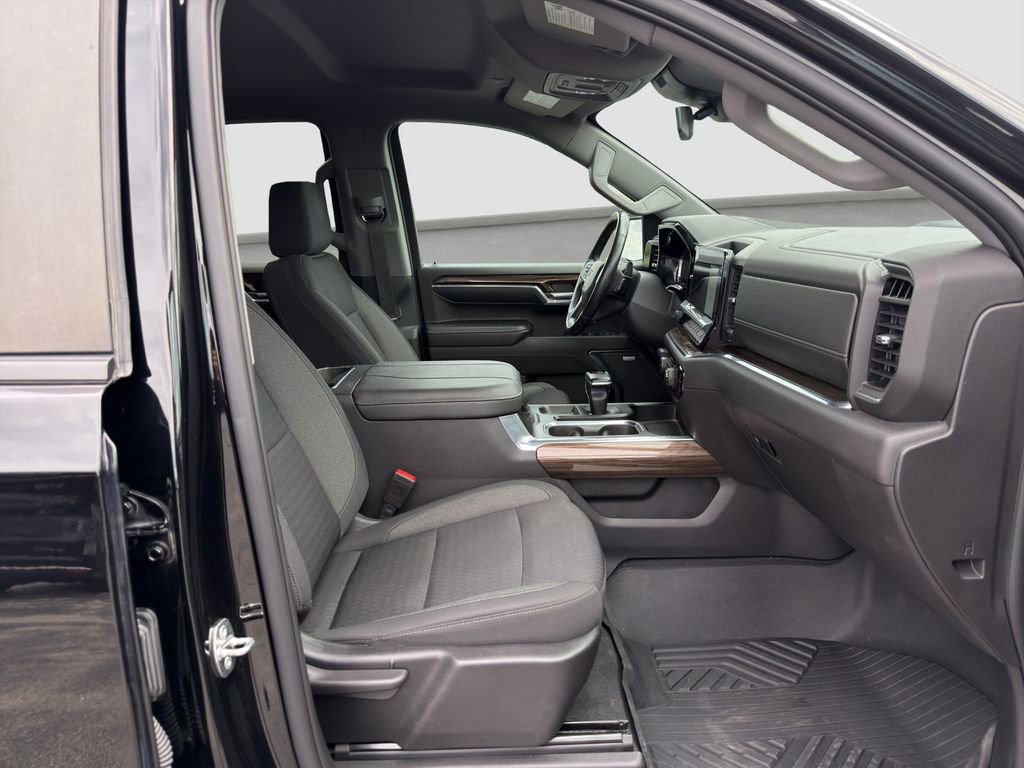 Certified 2023 Chevrolet Silverado 1500 LT Trail Boss w/ Convenience Package II AWD/4WD image 18