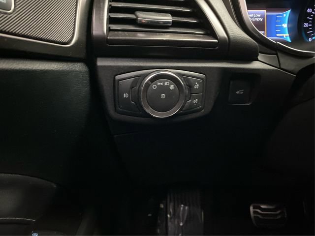 Used 2018 Ford Fusion Titanium image 22