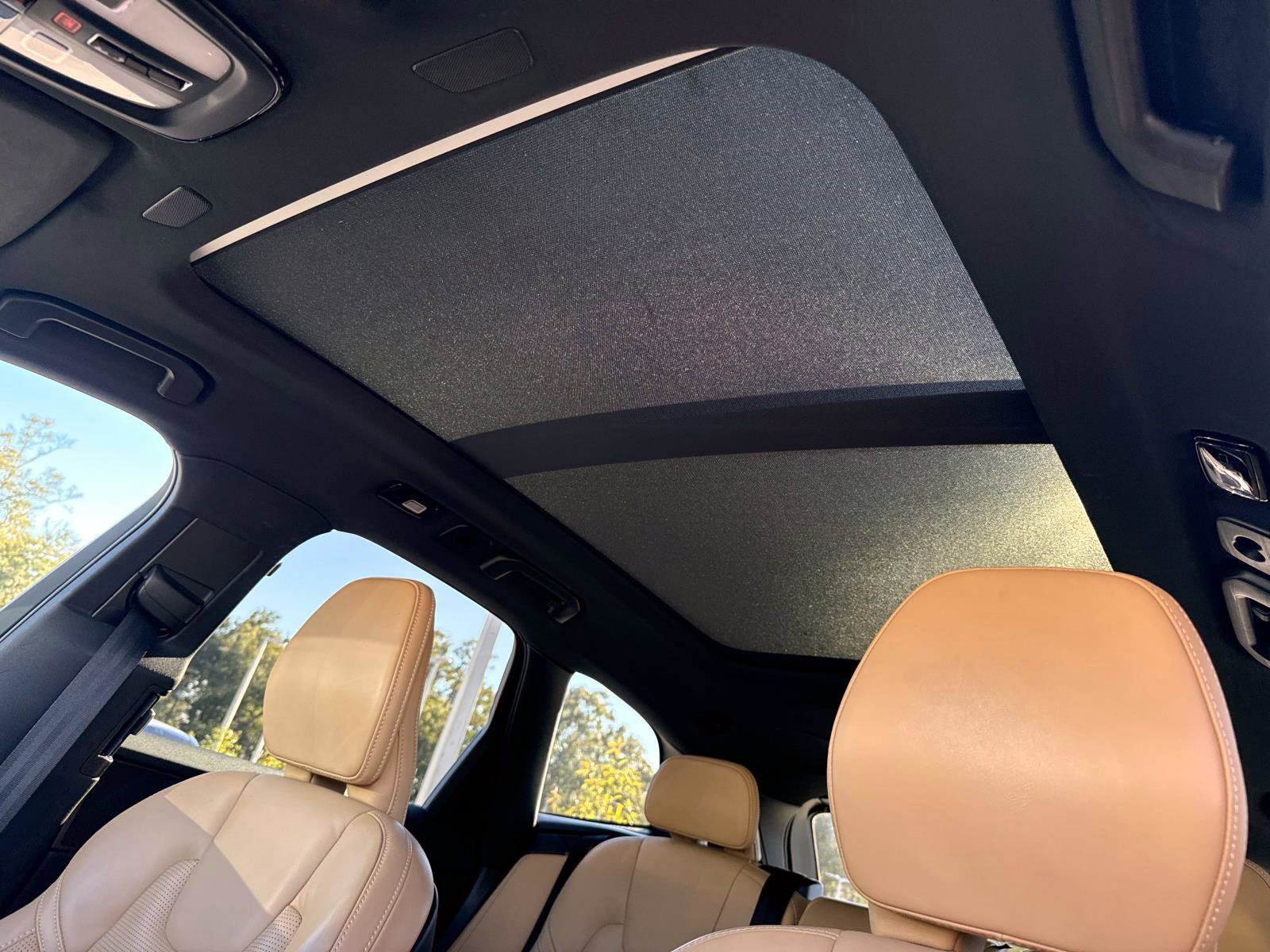 Used 2022 Volvo XC60 B5 Inscription w/ Advanced Package image 26