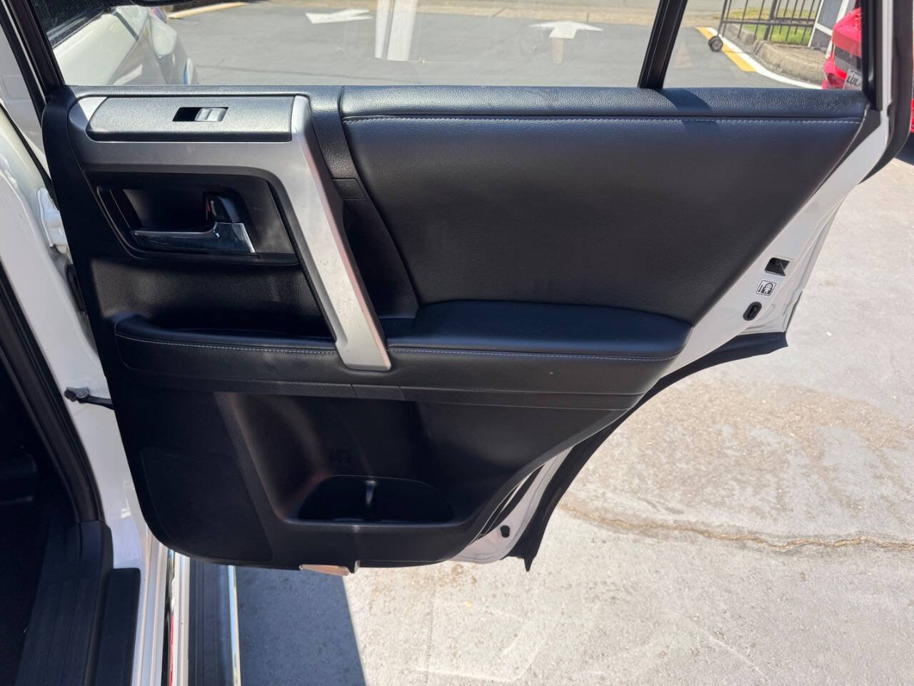 Used 2015 Toyota 4Runner Limited AWD/4WD image 16