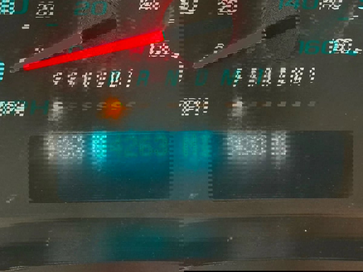 Used 2019 Chevrolet Express 2500 w/ Driver Convenience Package image 21