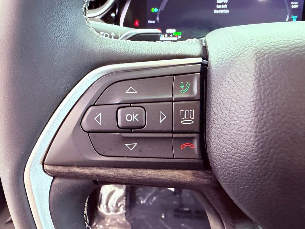 Used 2022 Jeep Grand Cherokee Limited 4xe w/ Luxury Tech Group II AWD/4WD image 26