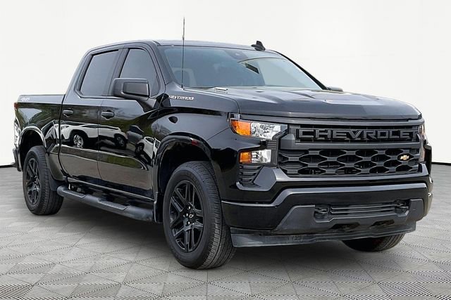 Used 2025 Chevrolet Silverado 1500 Custom w/ LPO, Dark Essentials Package AWD/4WD image 1