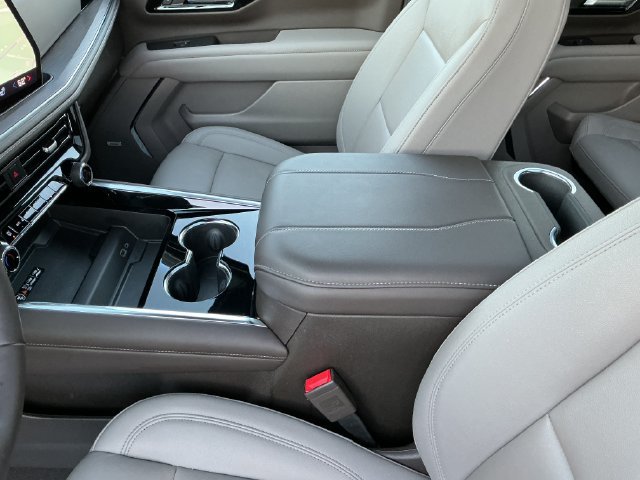 Used 2025 Chevrolet Tahoe LT w/ Comfort Package RWD image 23