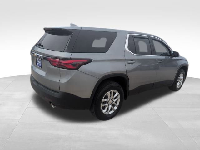 Used 2023 Chevrolet Traverse LS image 7