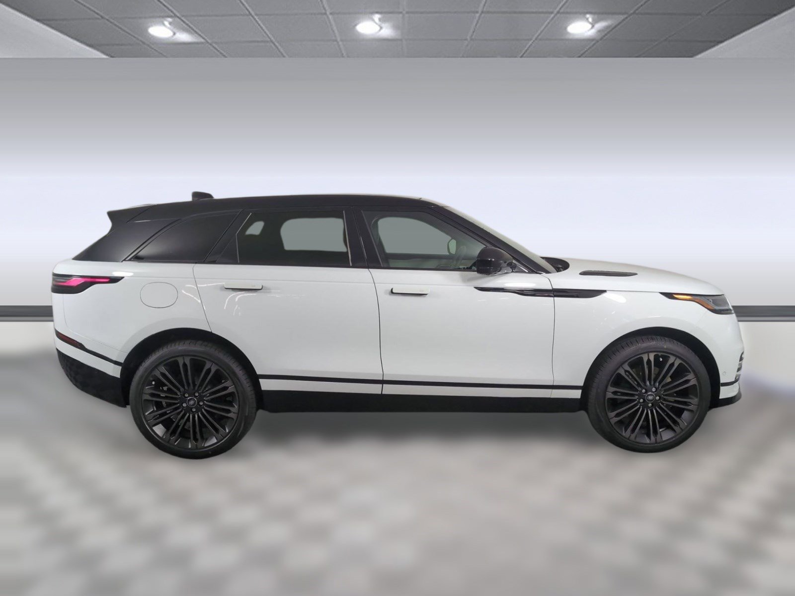 Certified 2026 Land Rover Range Rover Velar Dynamic SE image 7