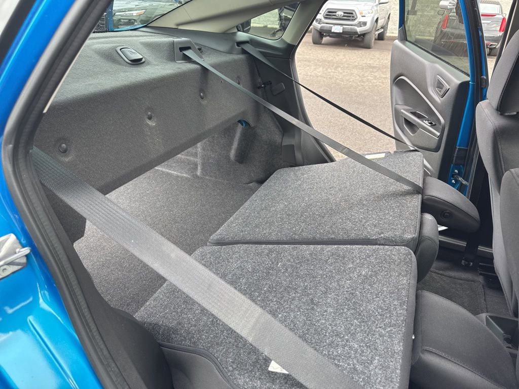 Used 2013 Ford Fiesta SE image 18