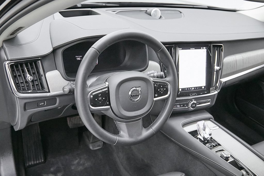 Certified 2024 Volvo V90 B6 Cross Country Ultimate image 14