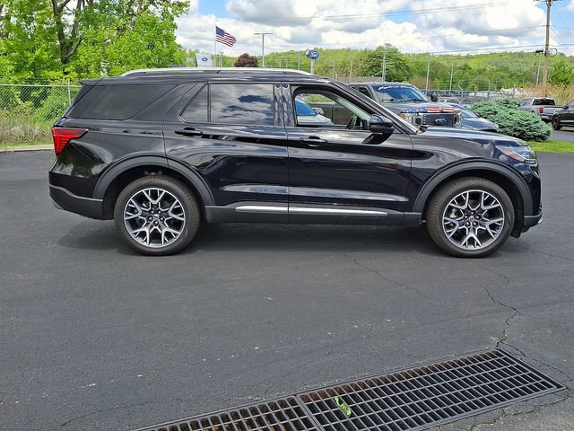 Used 2025 Ford Explorer Platinum w/ Ultimate Package AWD/4WD image 15