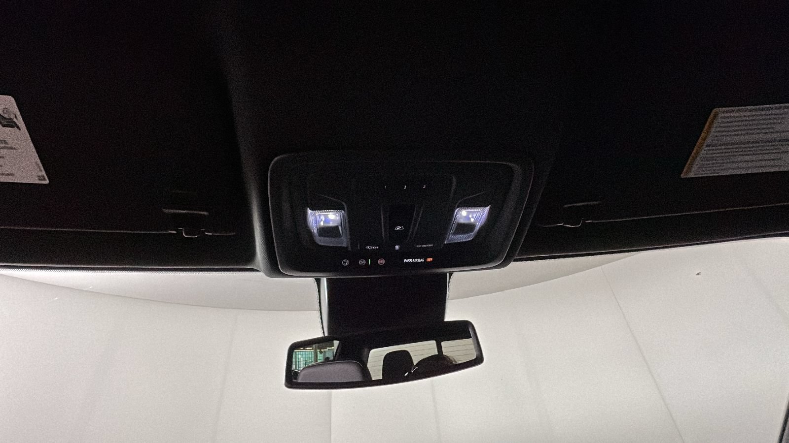 Used 2025 GMC Sierra 1500 AT4 w/ AT4 Preferred Package AWD/4WD image 31