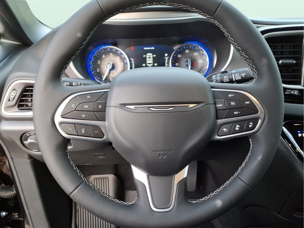 New 2027 Chrysler Pacifica LX FWD image 19