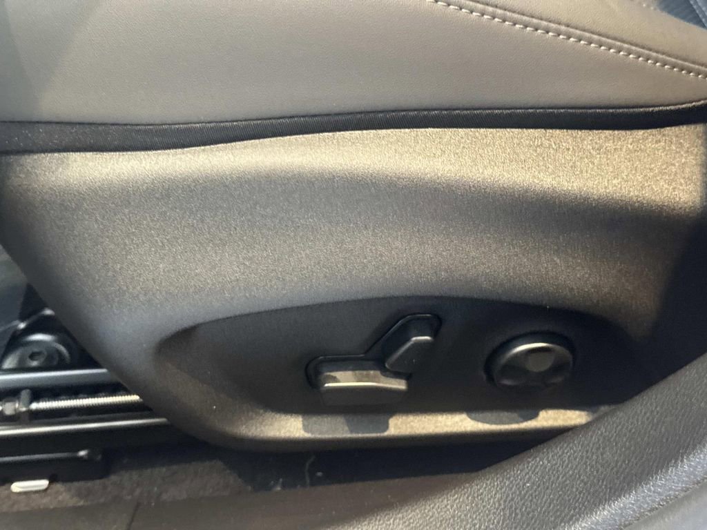 New 2026 Alfa Romeo Tonale w/ Black Premium Package image 20