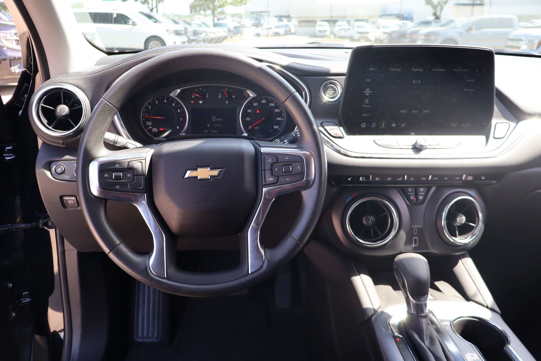 Used 2024 Chevrolet Blazer LT w/ Convenience Package FWD image 18