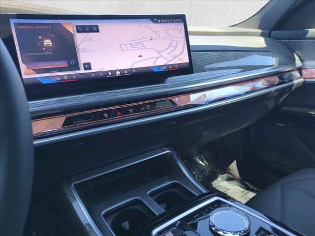 Used 2024 BMW 740i RWD image 15
