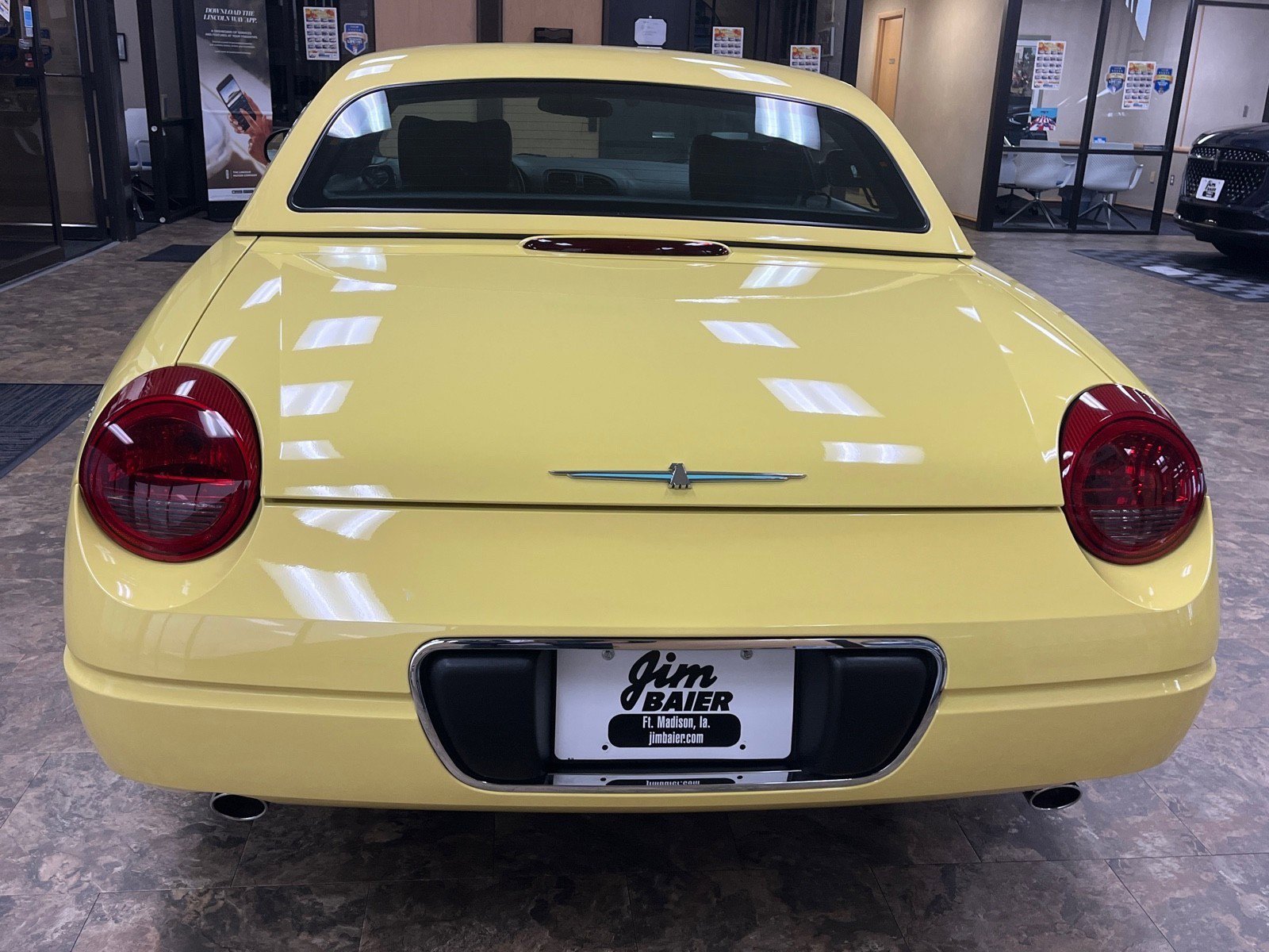 Used 2002 Ford Thunderbird image 8