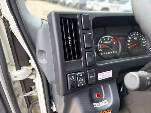 Certified 2024 Chevrolet Low Cab Forward RWD image 15