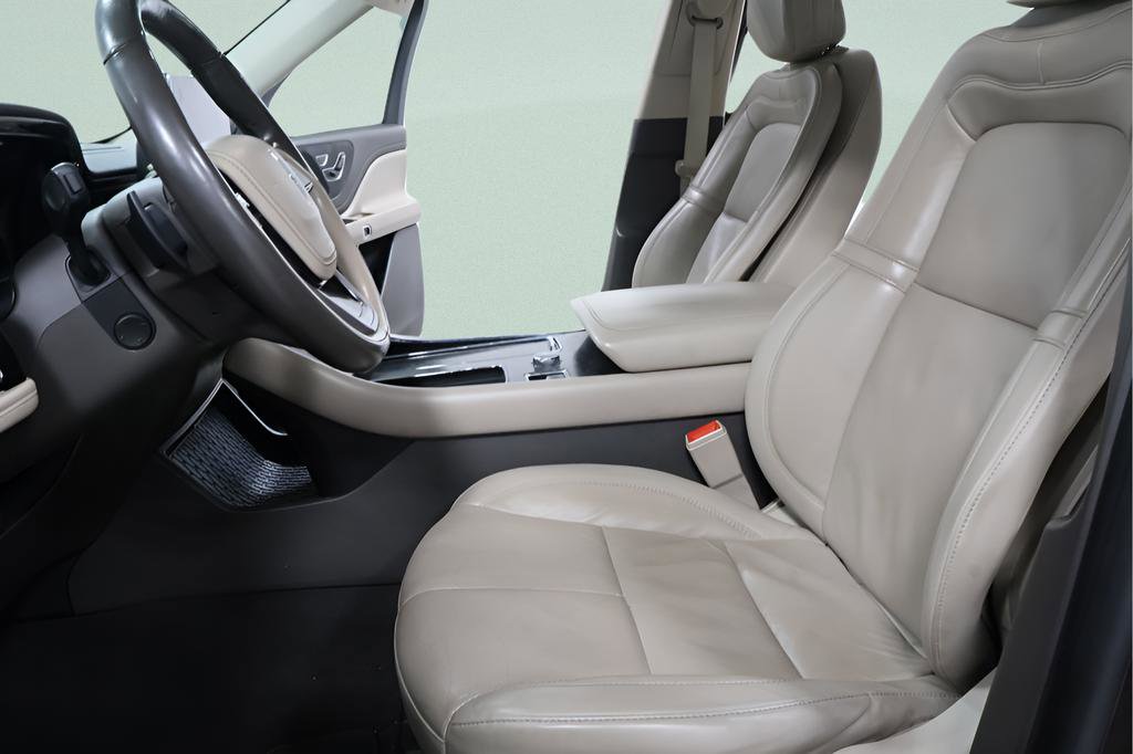 Used 2020 Lincoln Aviator Reserve w/ Elements Package Plus image 20