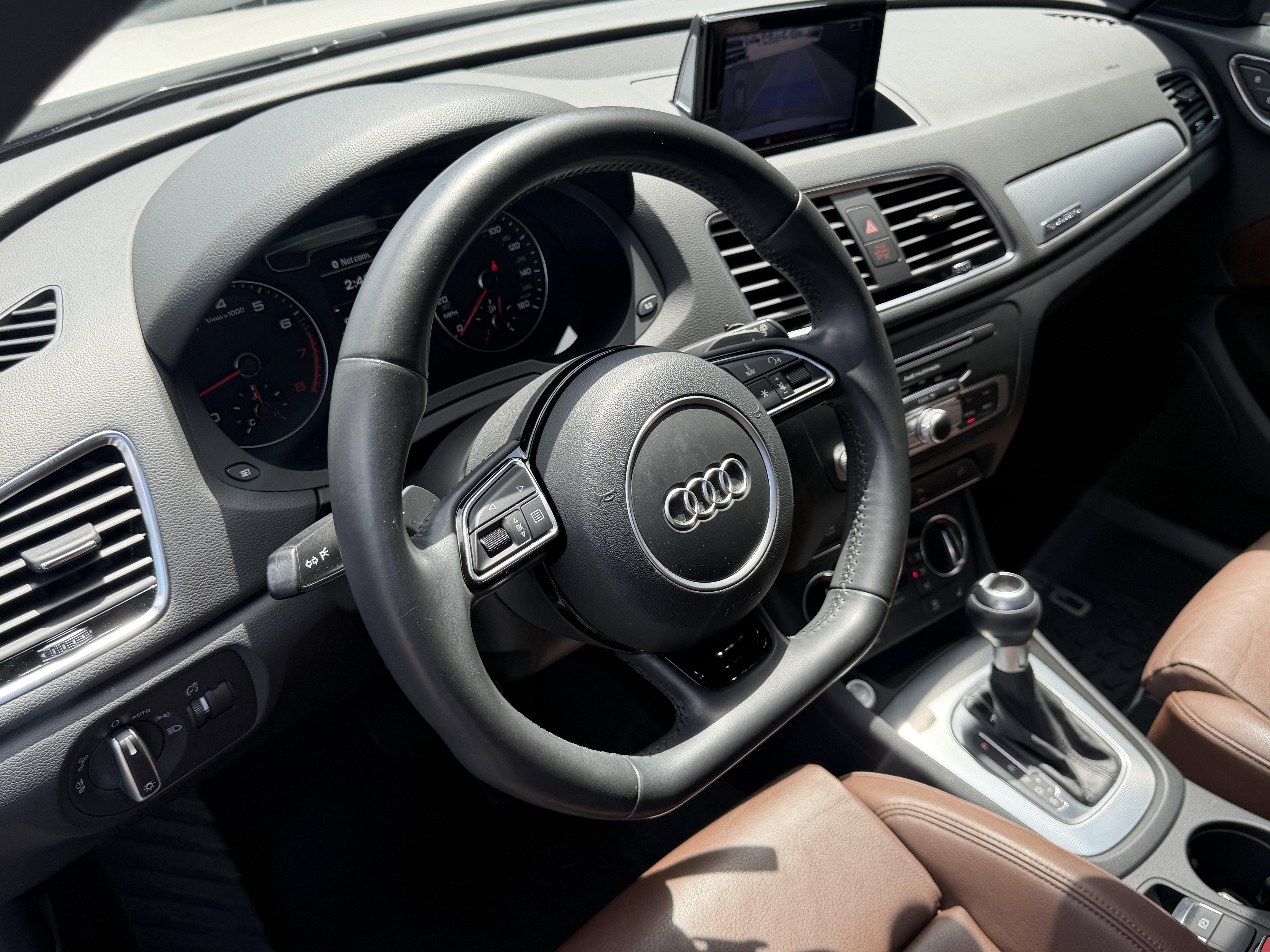 Used 2018 Audi Q3 2.0T Premium Plus AWD/4WD image 4