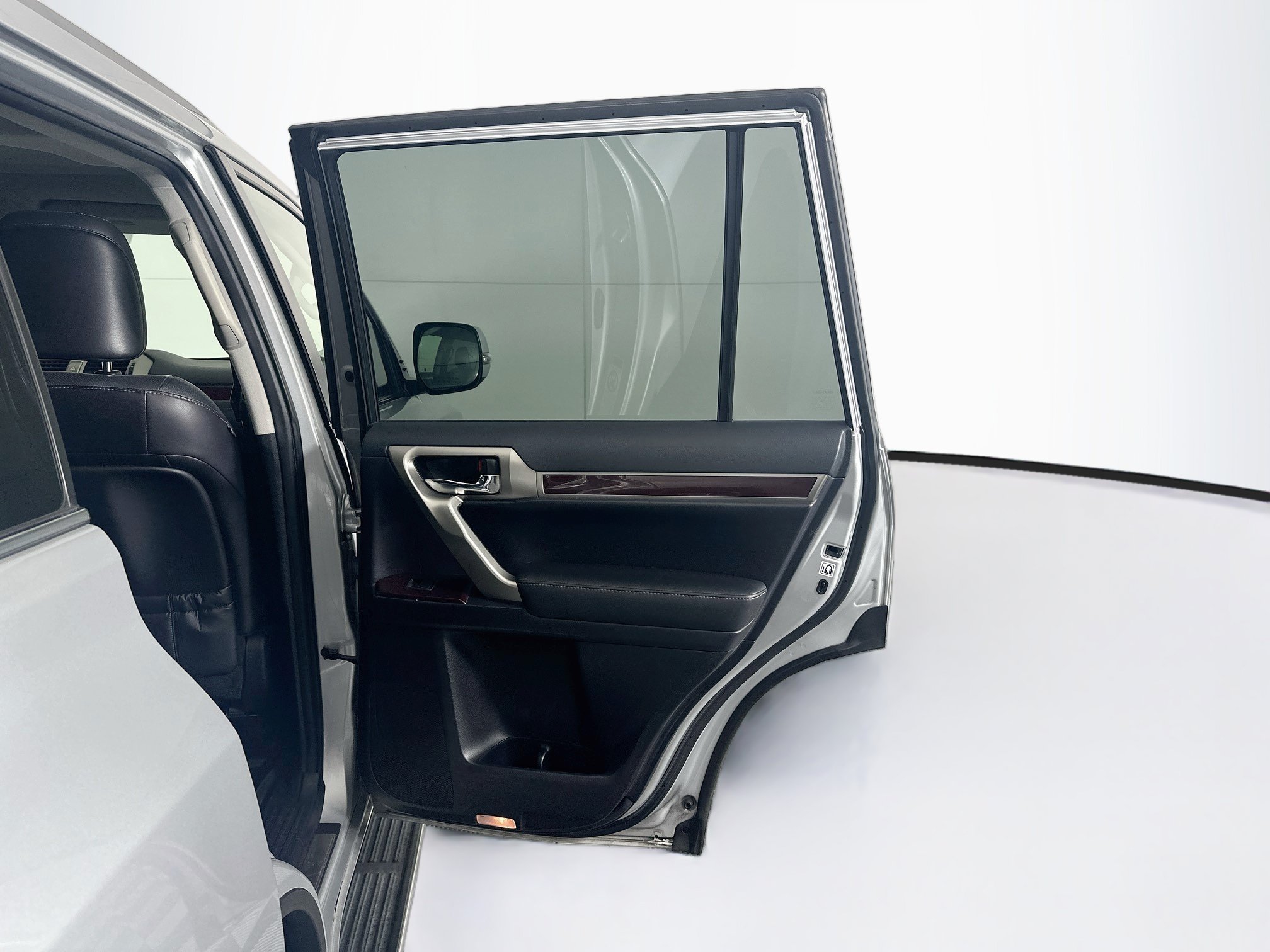 Used 2016 Lexus GX 460 w/ Premium Package AWD/4WD image 33