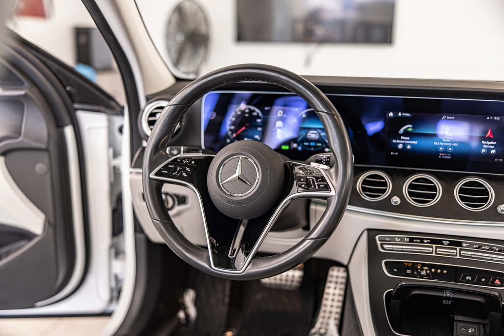 Used 2022 Mercedes-Benz E 450 4MATIC All-Terrain Wagon image 33