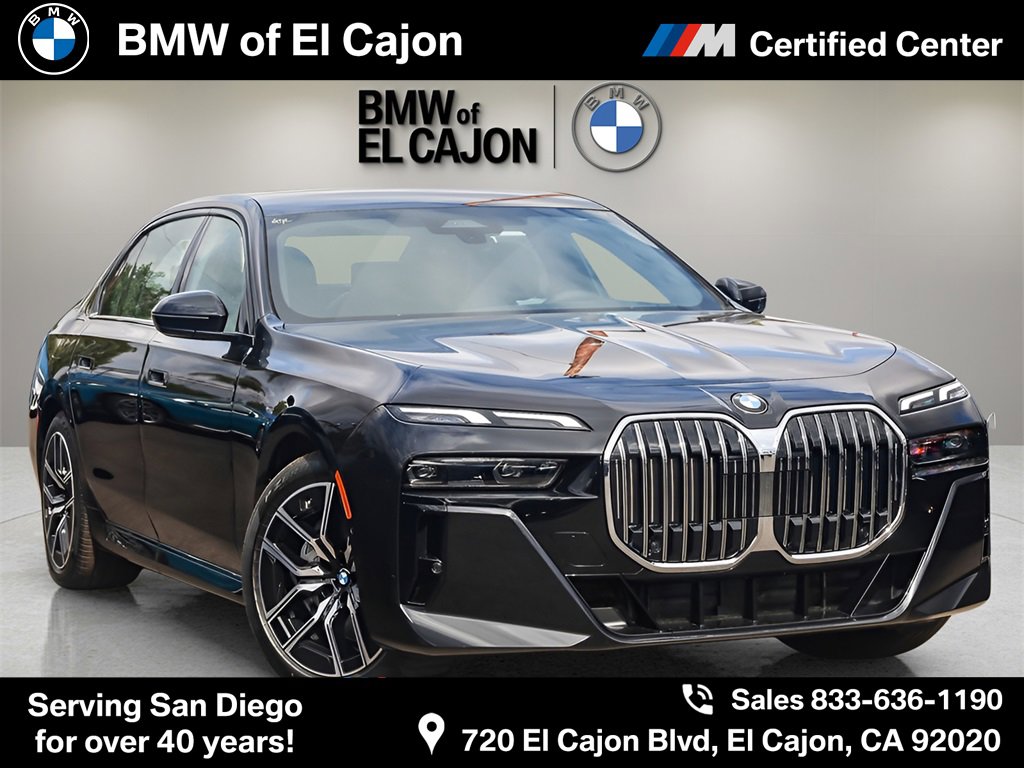 New 2025 BMW 740i xDrive w/ Luxury Rear Seating Package