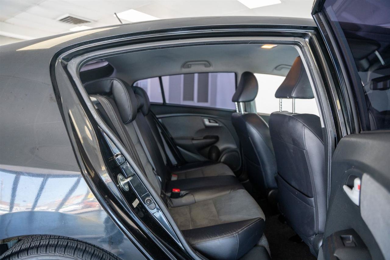 Used 2012 Honda Insight EX image 19