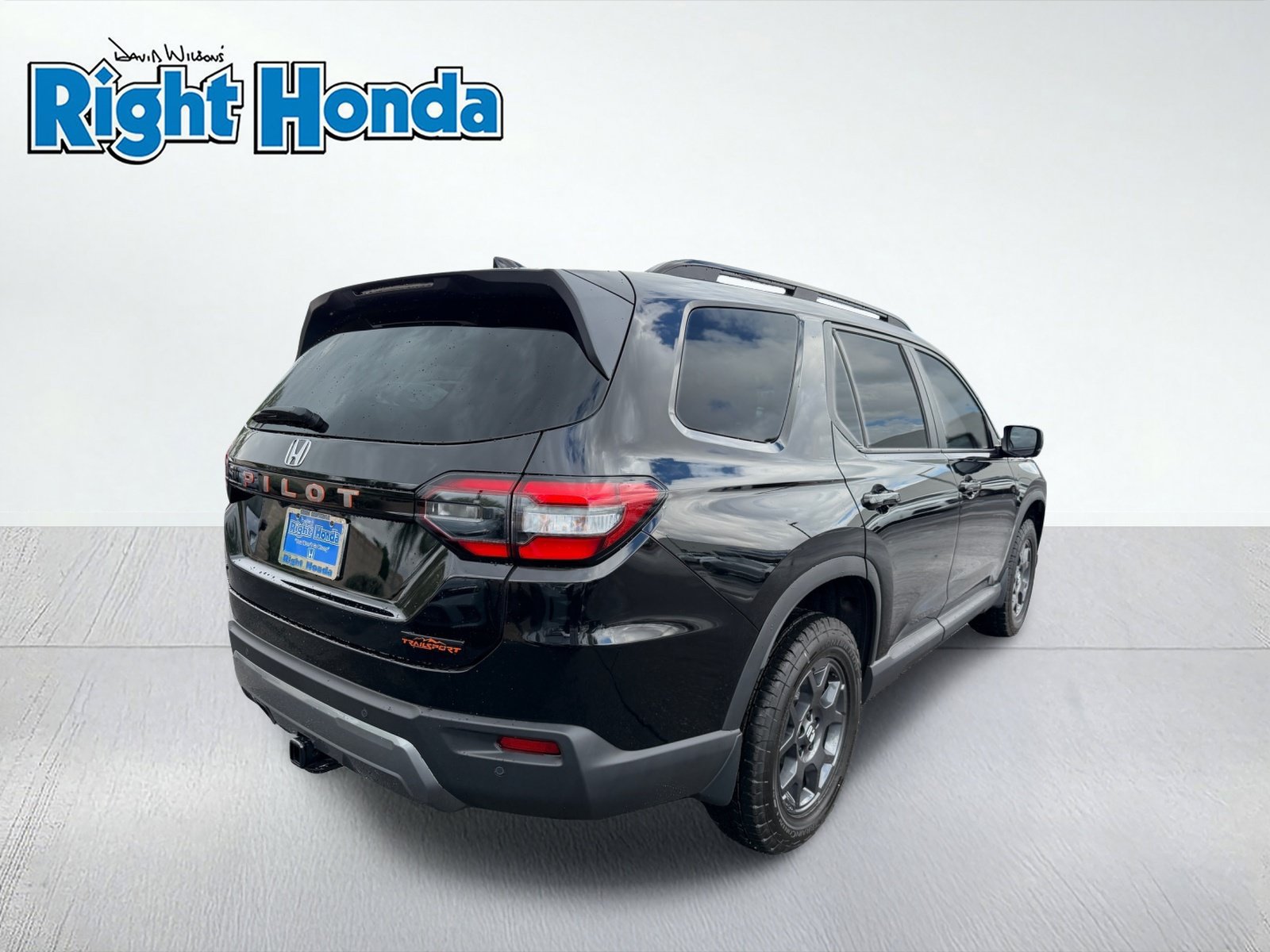 New 2026 Honda Pilot TrailSport image 7