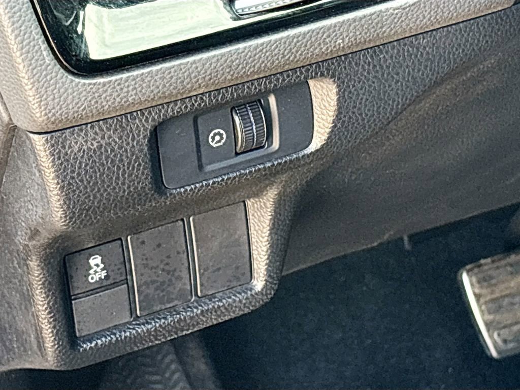 Used 2025 Honda Civic Sport image 10