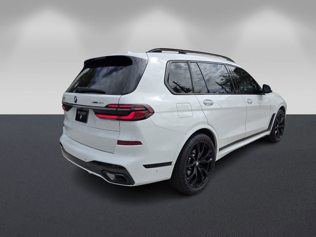 Certified 2024 BMW X7 xDrive40i w/ M Sport Package AWD/4WD image 4