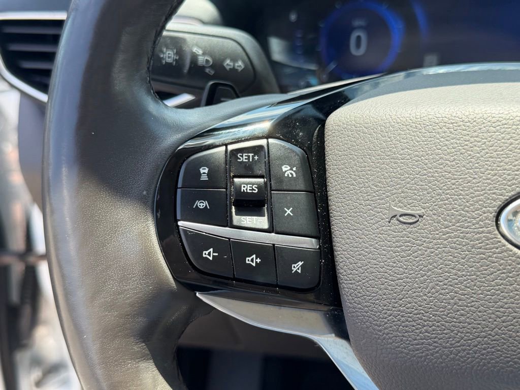 Used 2021 Ford Explorer Platinum w/ Equipment Group 601A AWD/4WD image 19