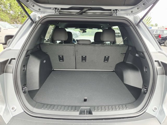 New 2027 Chevrolet Equinox LT AWD/4WD image 13