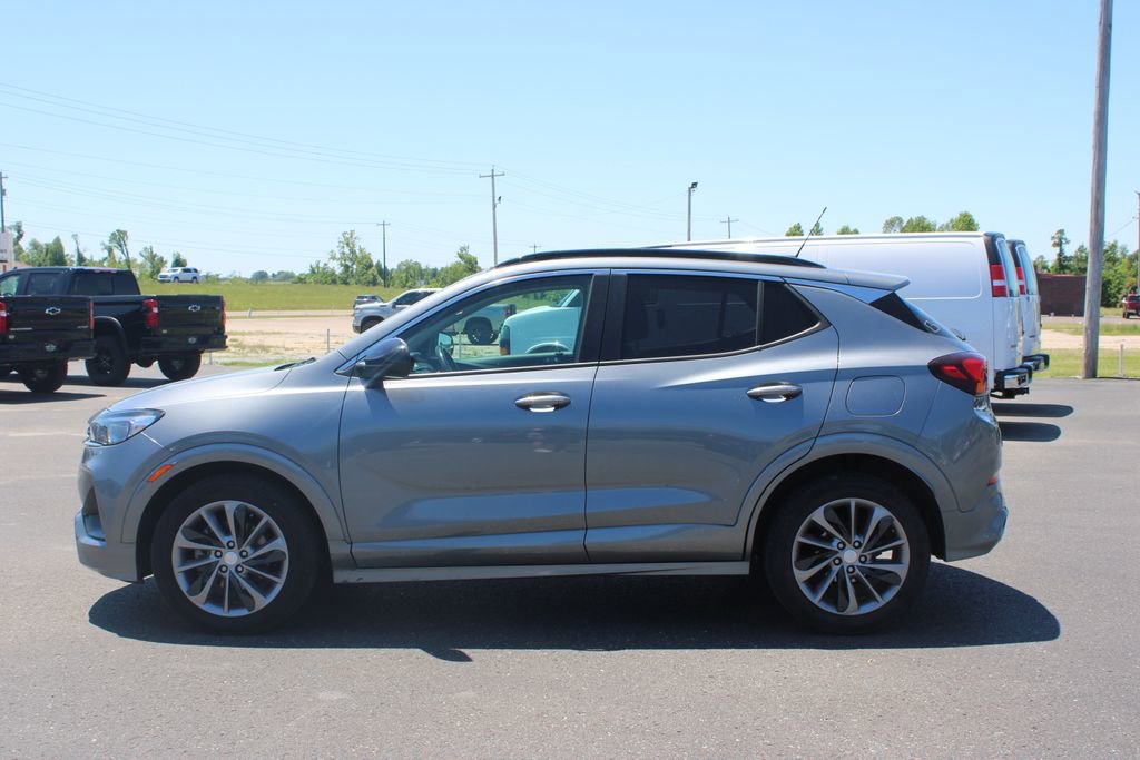 Used 2020 Buick Encore GX Select w/ Sport Touring Package FWD image 6