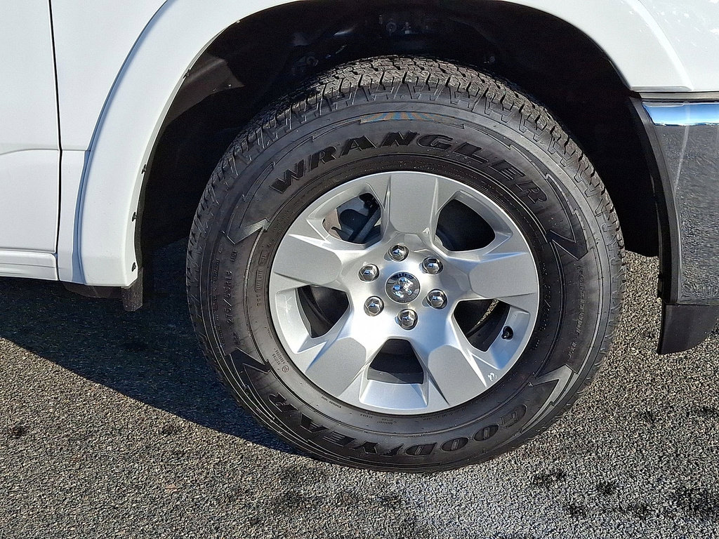 Certified 2025 RAM 1500 Big Horn image 27