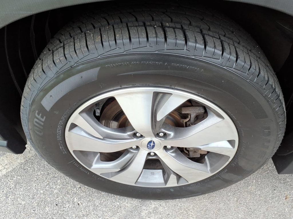Used 2019 Subaru Ascent Premium AWD/4WD image 9