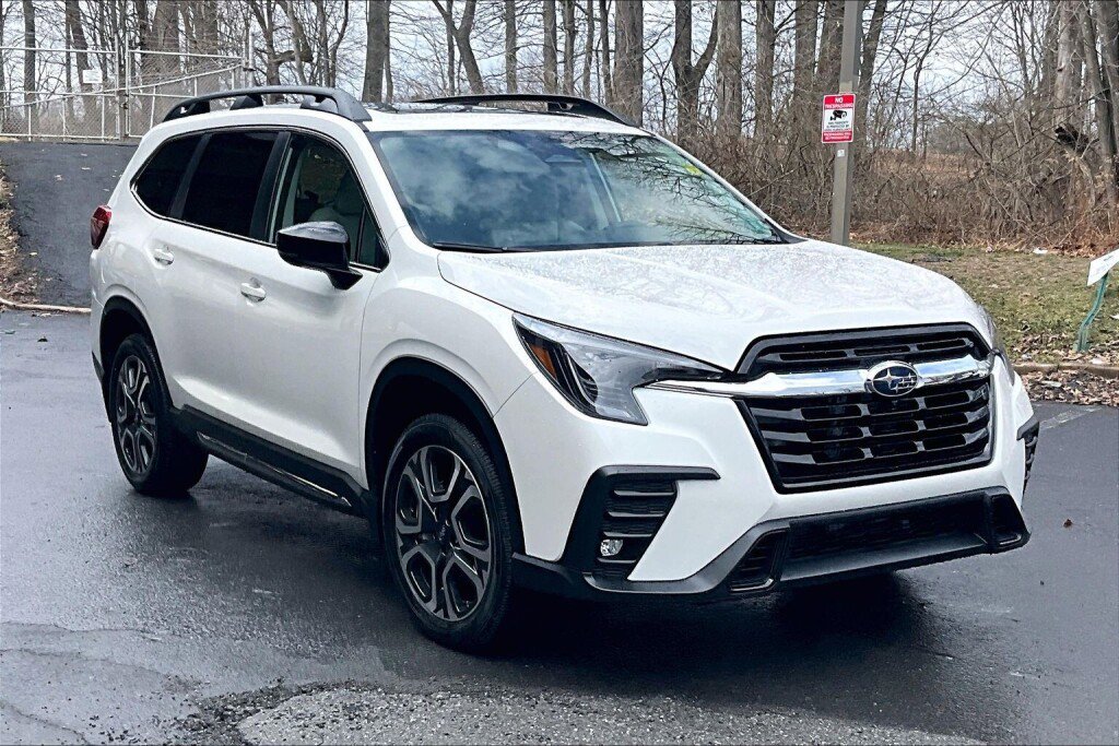 New 2026 Subaru Ascent Limited AWD/4WD image 10