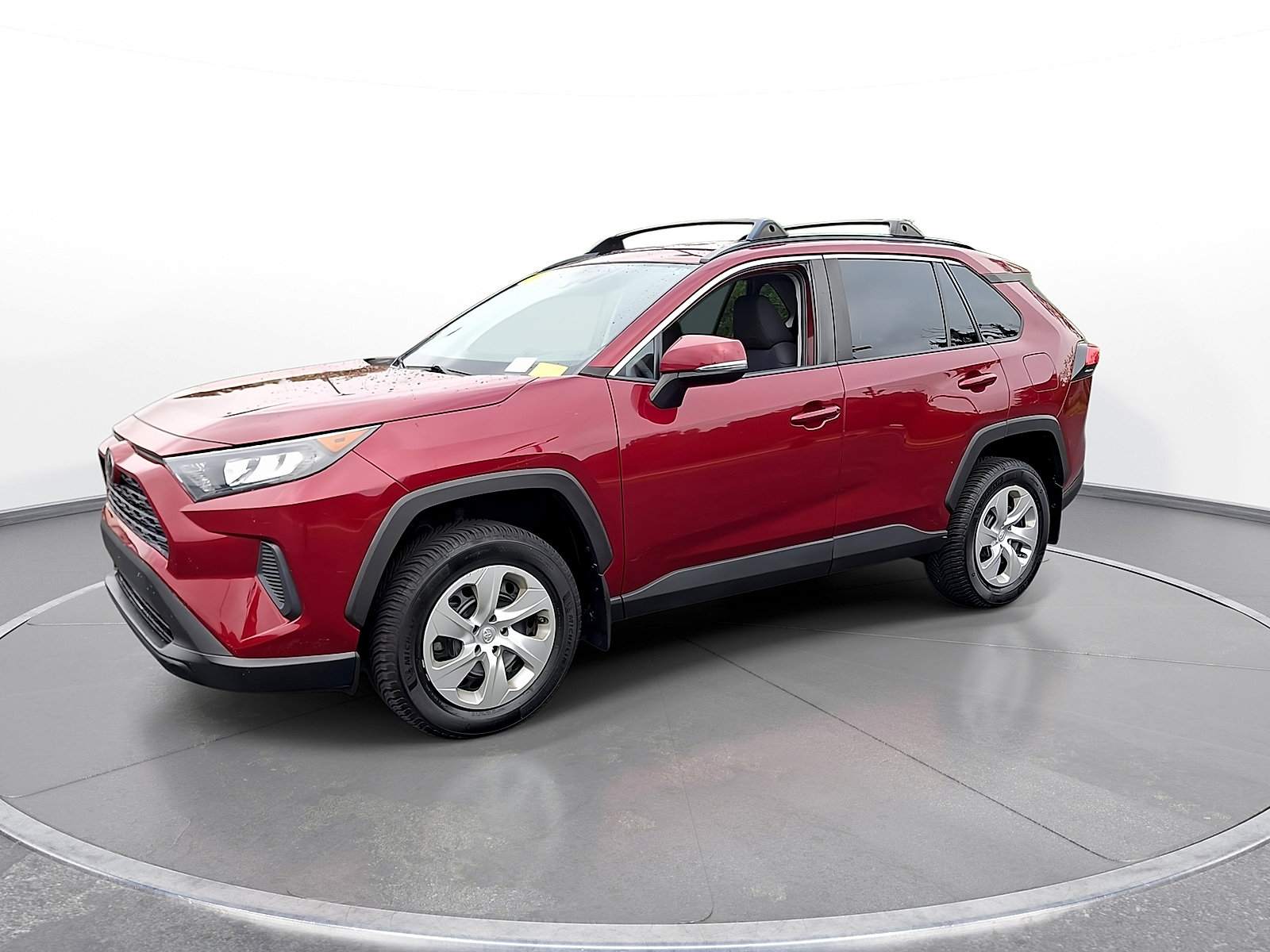 Used 2019 Toyota RAV4 LE w/ All Weather Liner Package AWD/4WD image 4