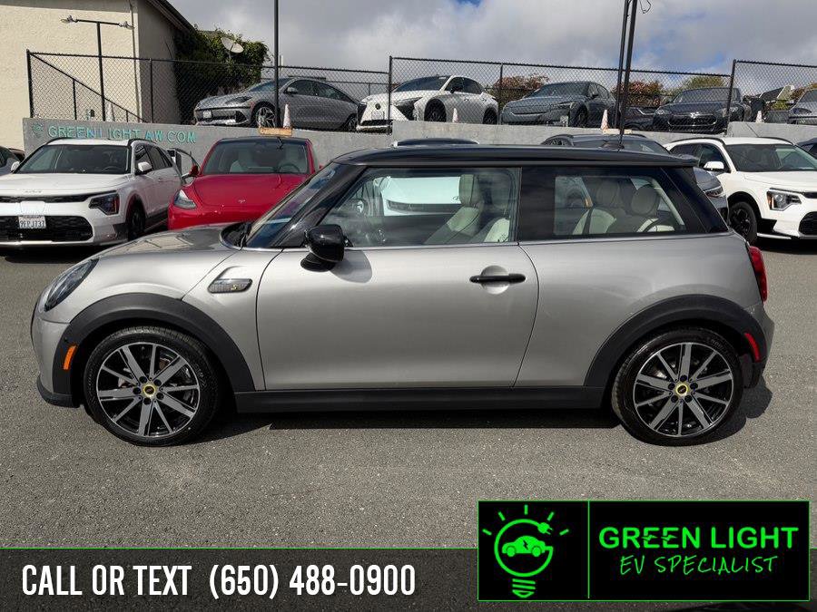 Used 2023 MINI Cooper SE image 8
