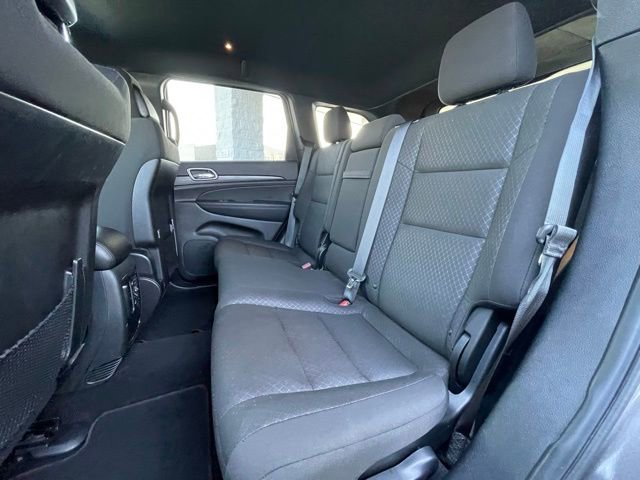 Used 2021 Jeep Grand Cherokee Laredo image 25