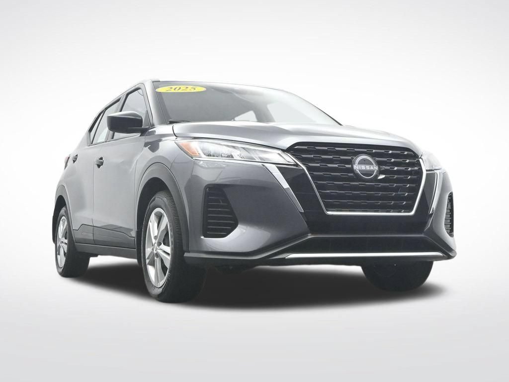 Used 2025 Nissan Kicks Play S FWD image 46