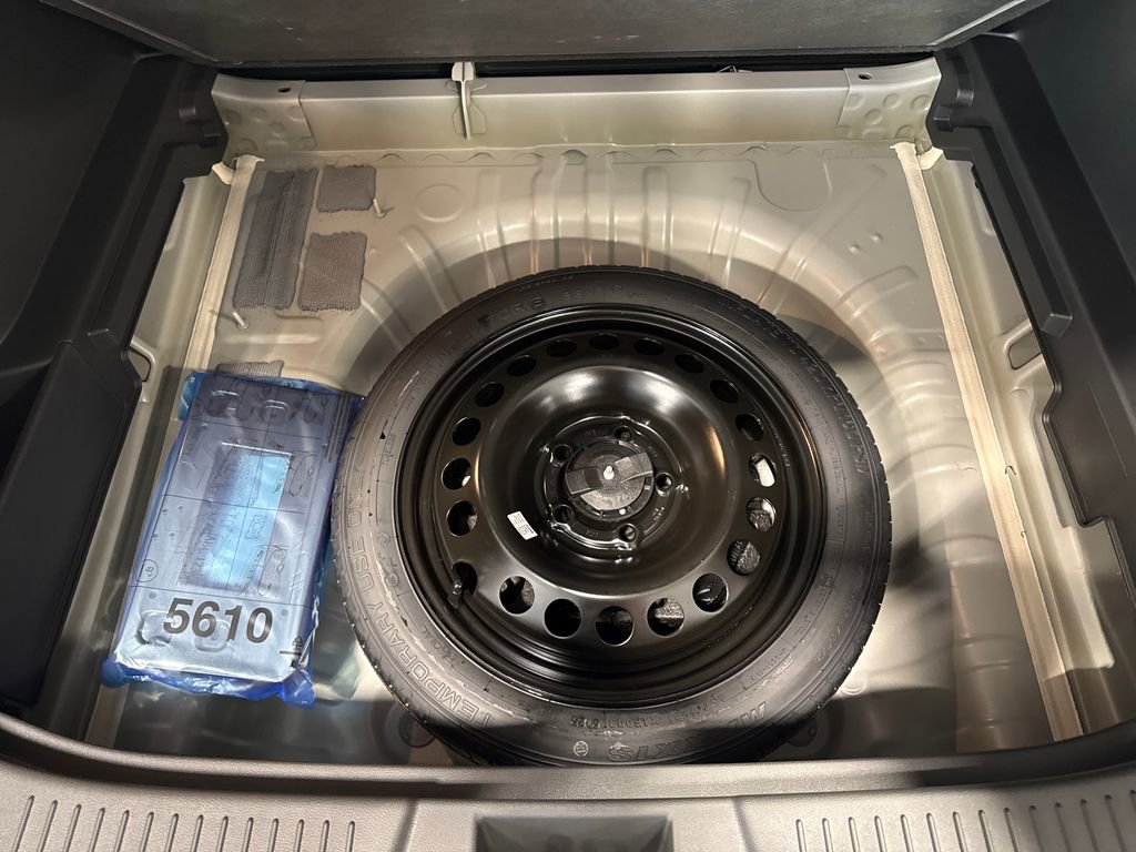 New 2026 Chevrolet Trax RS FWD image 44